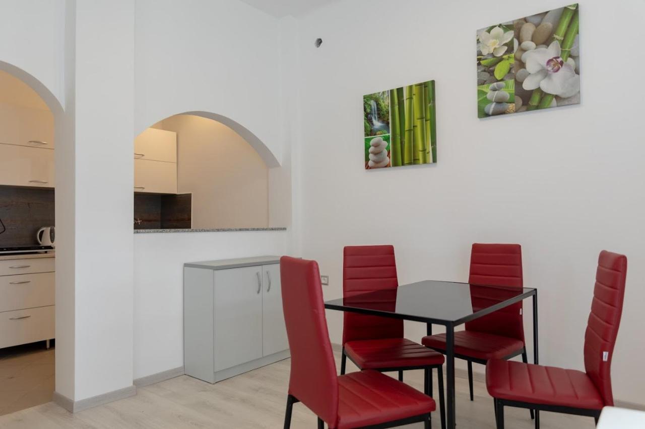 Gray House Apartman Apartman Pápa Kültér fotó