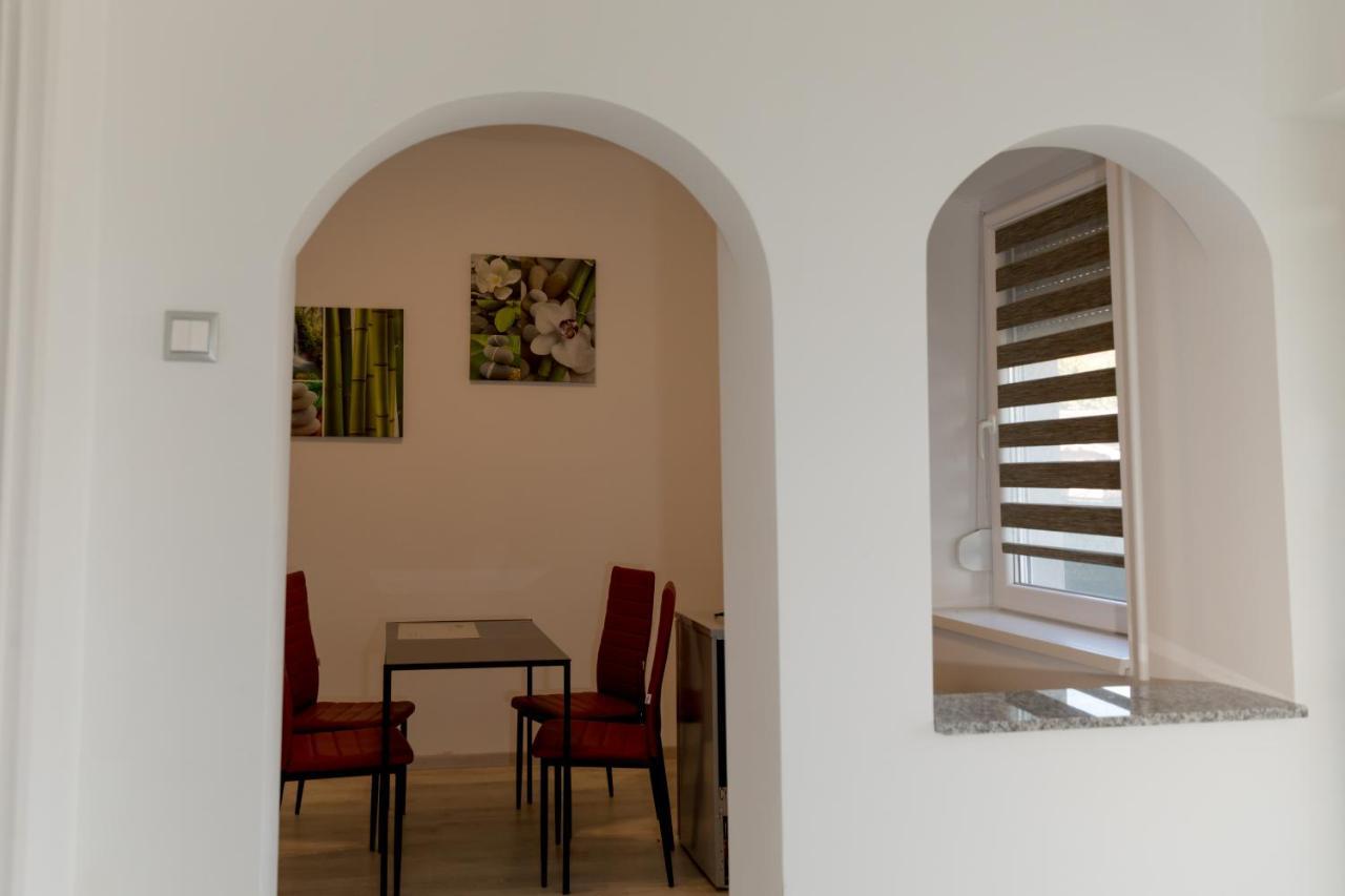 Gray House Apartman Apartman Pápa Kültér fotó